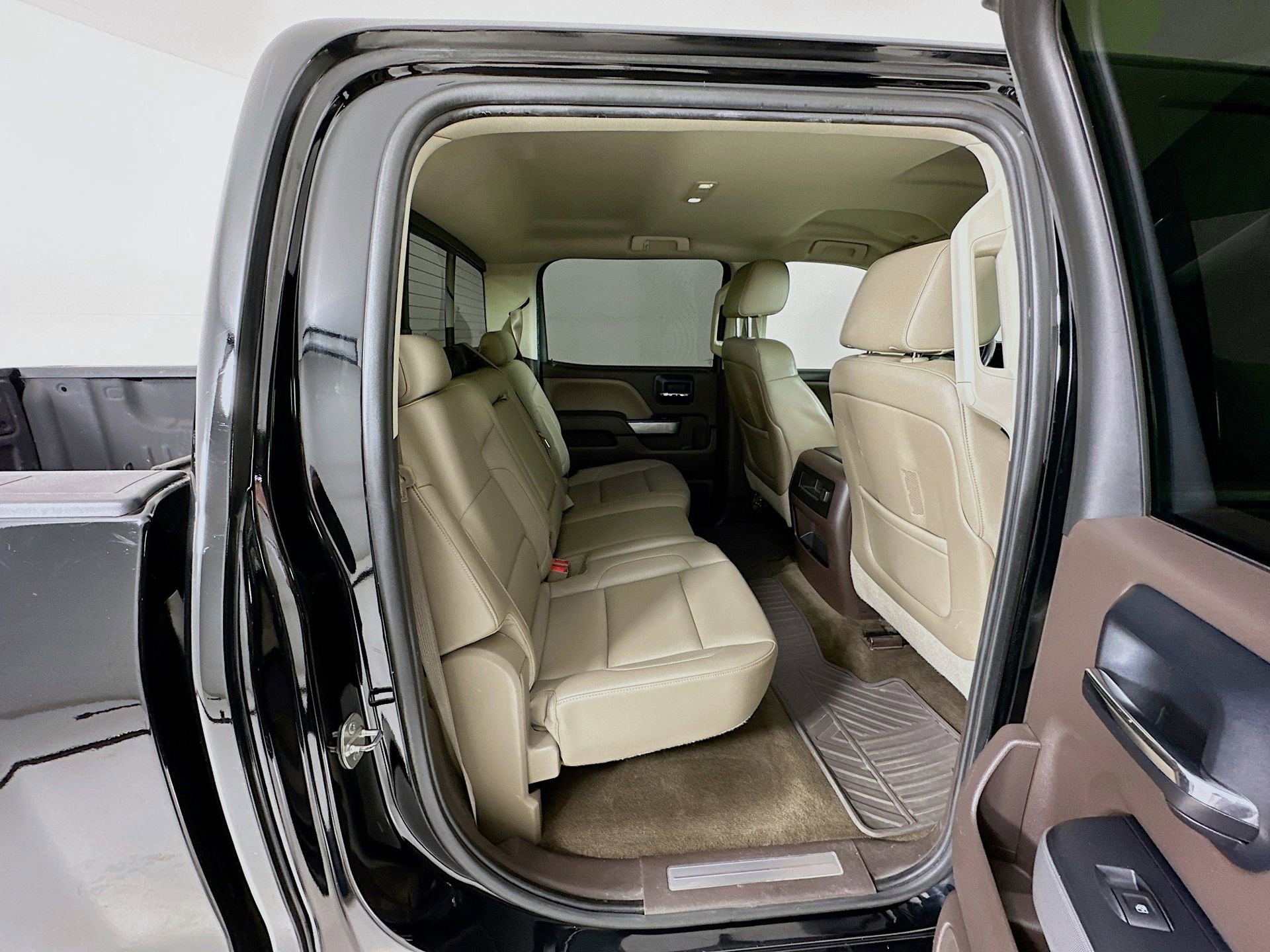 Used 2014 Chevrolet Silverado 1500 LTZ Z71 w/ LTZ Plus Package image 29