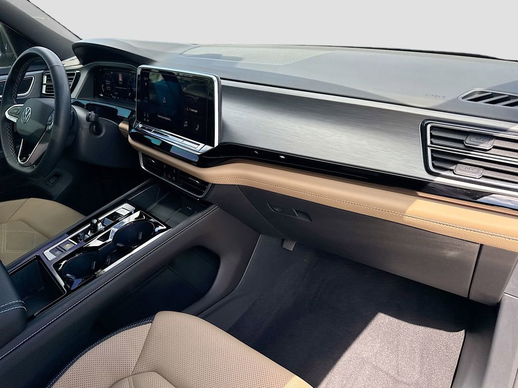 Used 2024 Volkswagen Atlas Cross Sport SE image 37