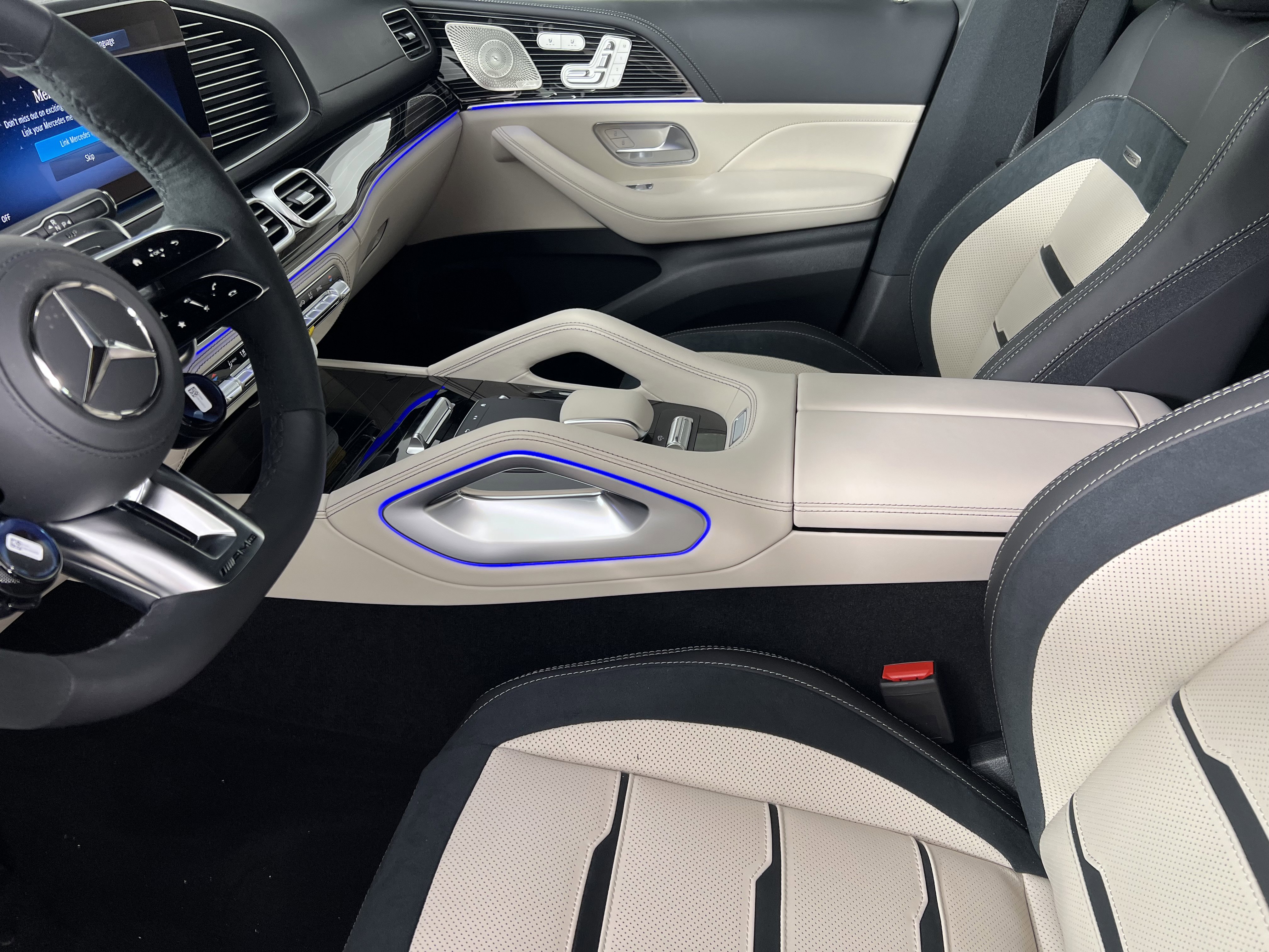 New 2026 Mercedes-Benz GLE 53 AMG 4MATIC Coupe image 17