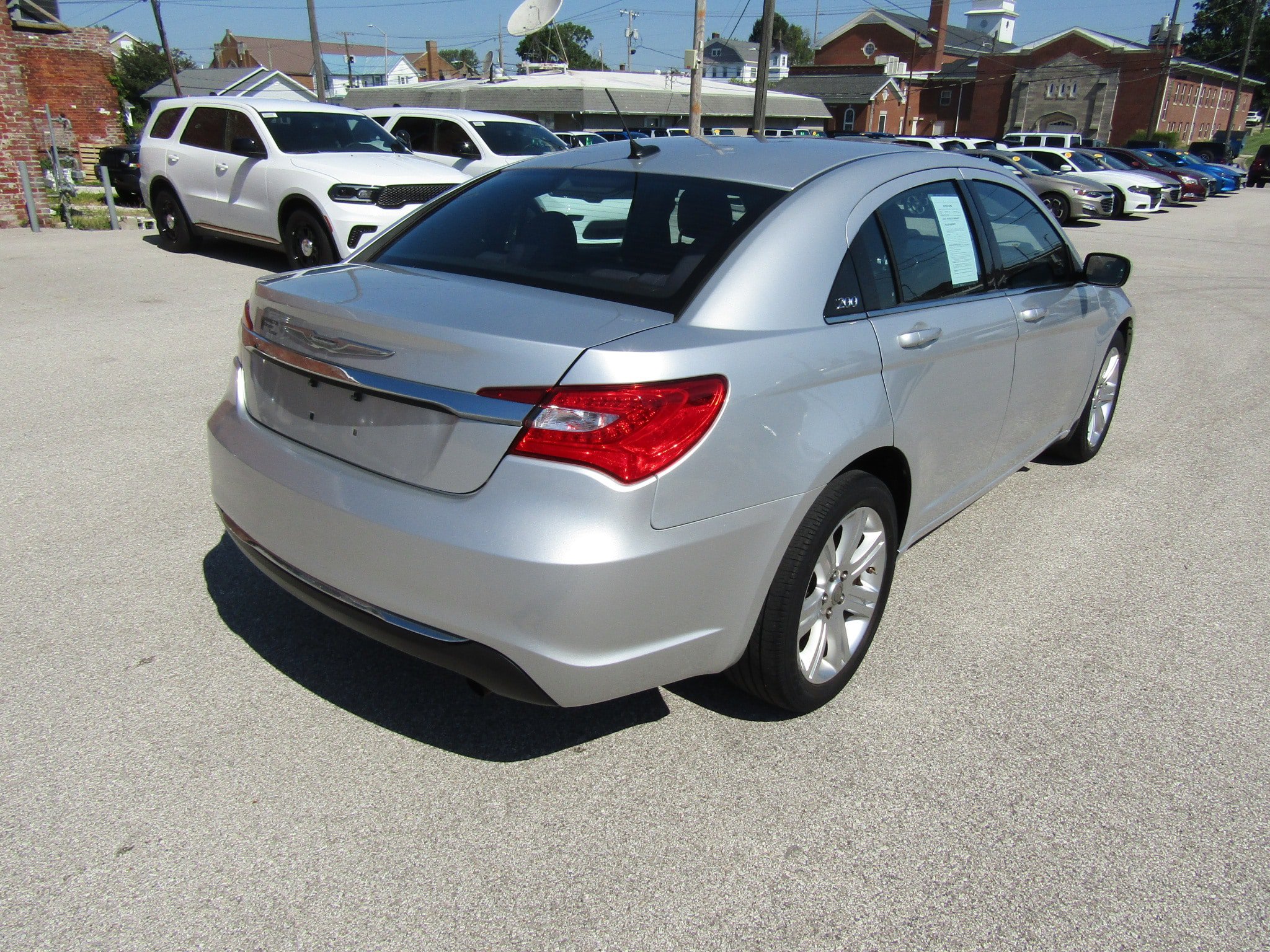 Used 2012 Chrysler 200 Touring FWD image 3