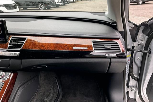 Used 2013 Audi A8 L 4.0T image 21