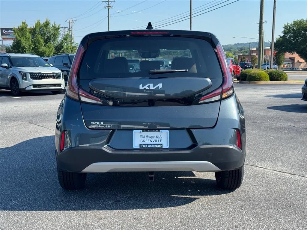 Certified 2025 Kia Soul LX FWD image 4