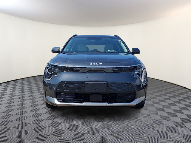 Used 2023 Kia Niro Wind w/ Wind Preserve Package FWD image 2
