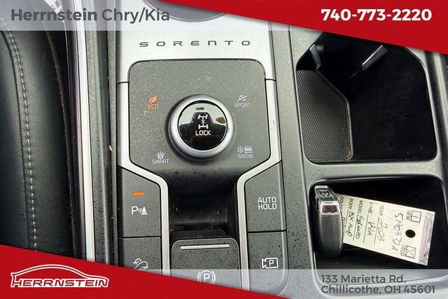 Used 2023 Kia Sorento EX image 18