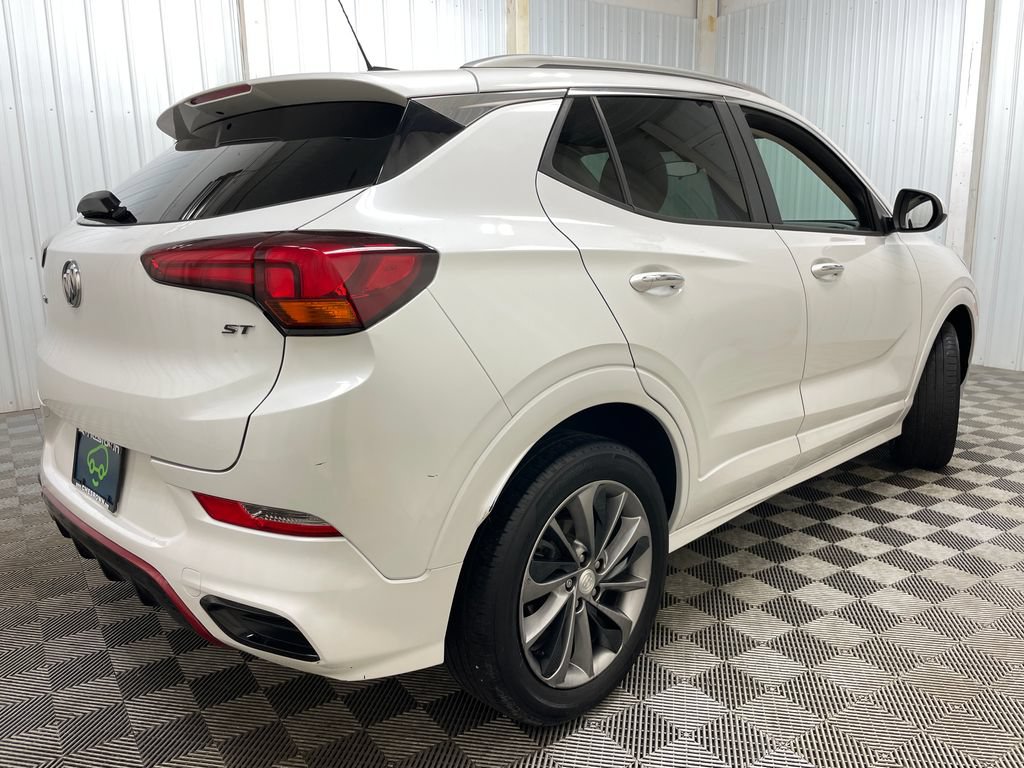 Certified 2020 Buick Encore GX Preferred w/ Sport Touring Package AWD/4WD image 17