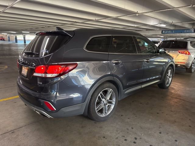 Used 2018 Hyundai Santa Fe SE image 3