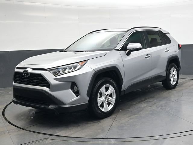 Used 2019 Toyota RAV4 XLE image 9