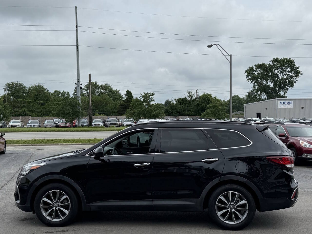 Used 2017 Hyundai Santa Fe SE AWD/4WD image 5