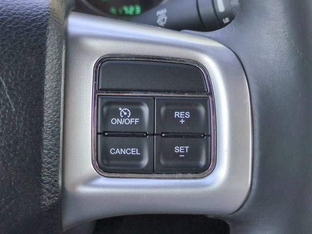 Used 2012 Dodge Avenger SXT Plus FWD image 23