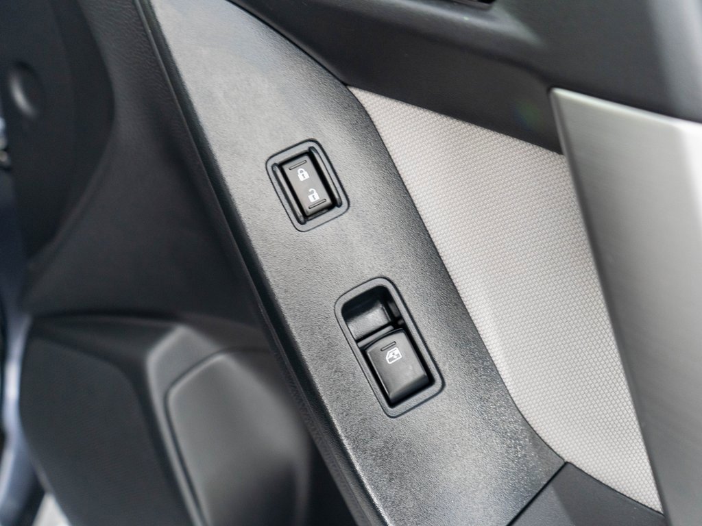 Used 2015 Subaru Forester 2.5i Premium w/ All-Weather Package image 9