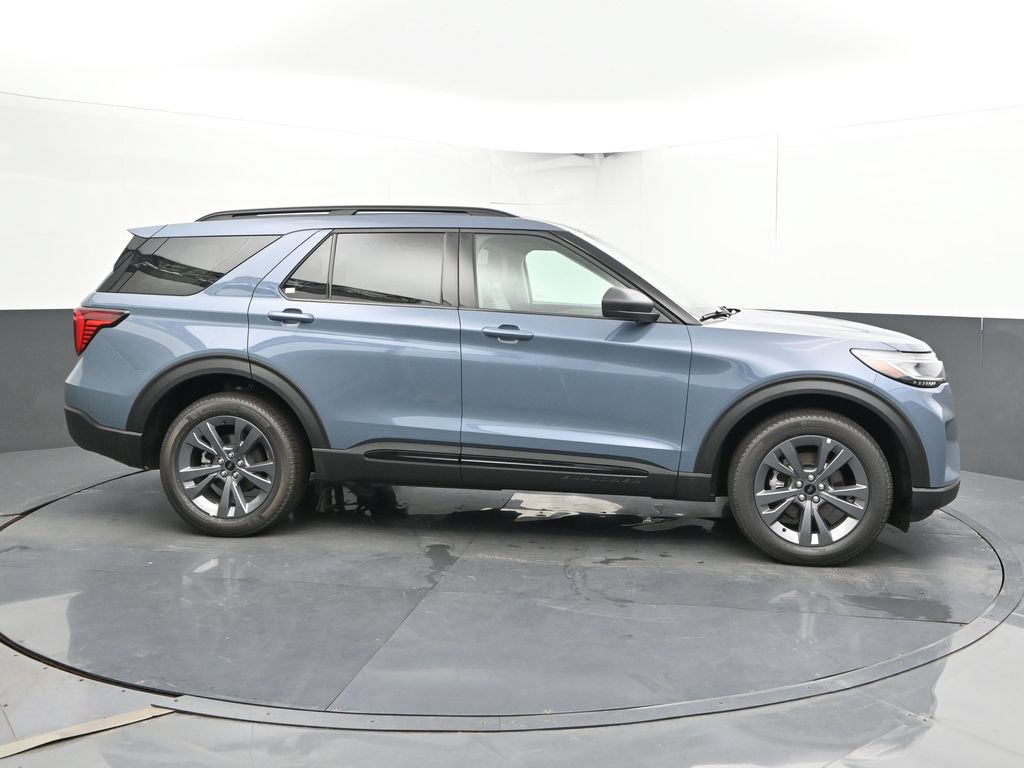 New 2026 Ford Explorer Active w/ Active Comfort Package AWD/4WD image 3
