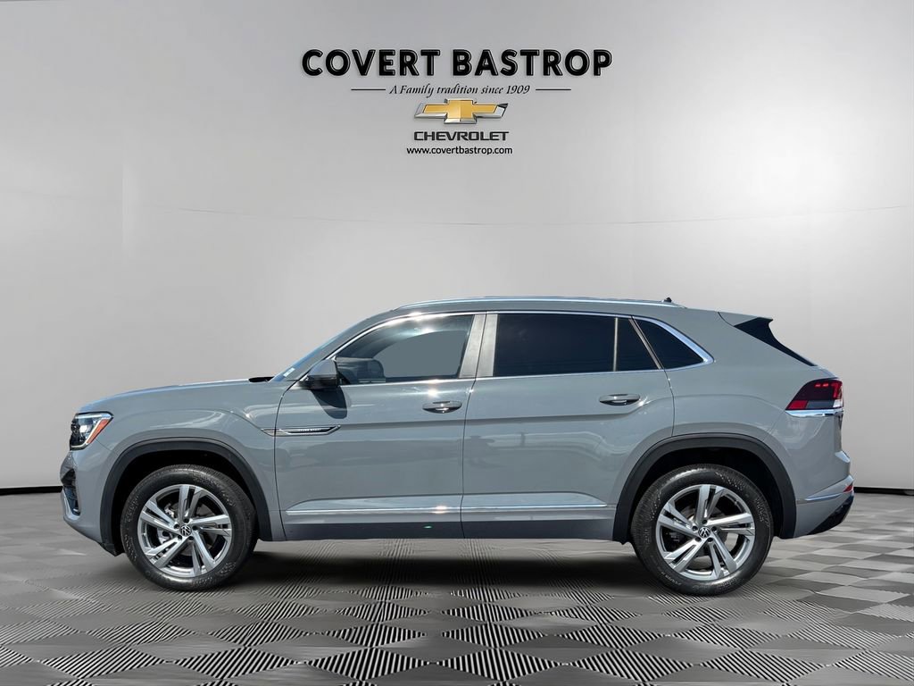 Used 2024 Volkswagen Atlas Cross Sport SEL R-Line image 3