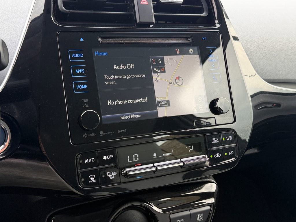 Used 2016 Toyota Prius Three Touring FWD image 21