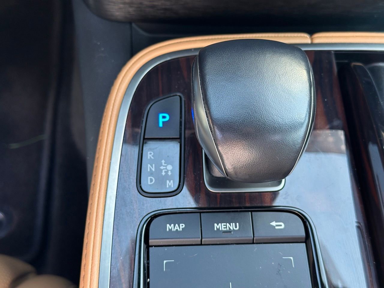 Used 2021 Lexus LS 500 w/ Luxury Package image 35