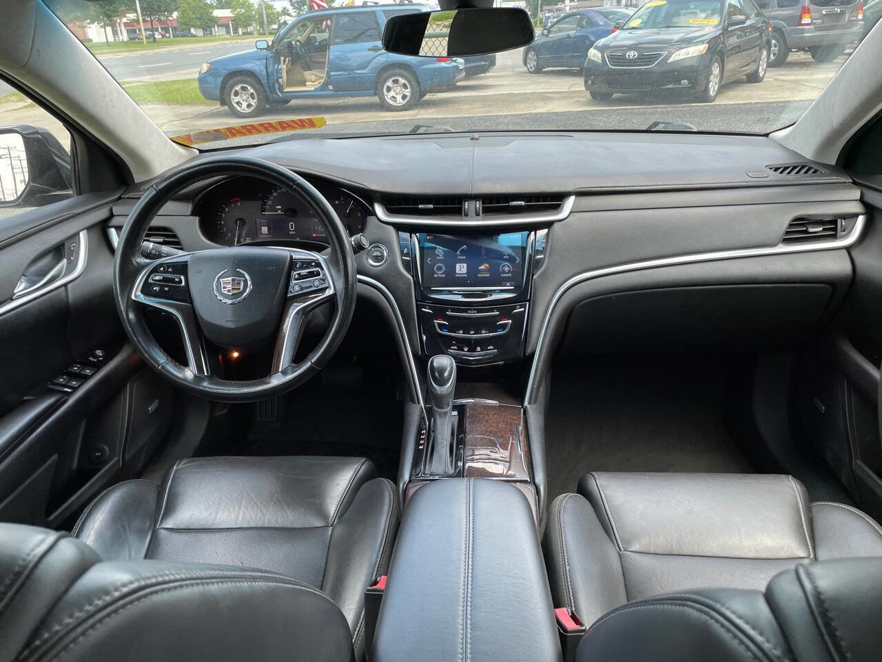 Used 2014 Cadillac XTS w/ Rear Seat Comfort Package image 32