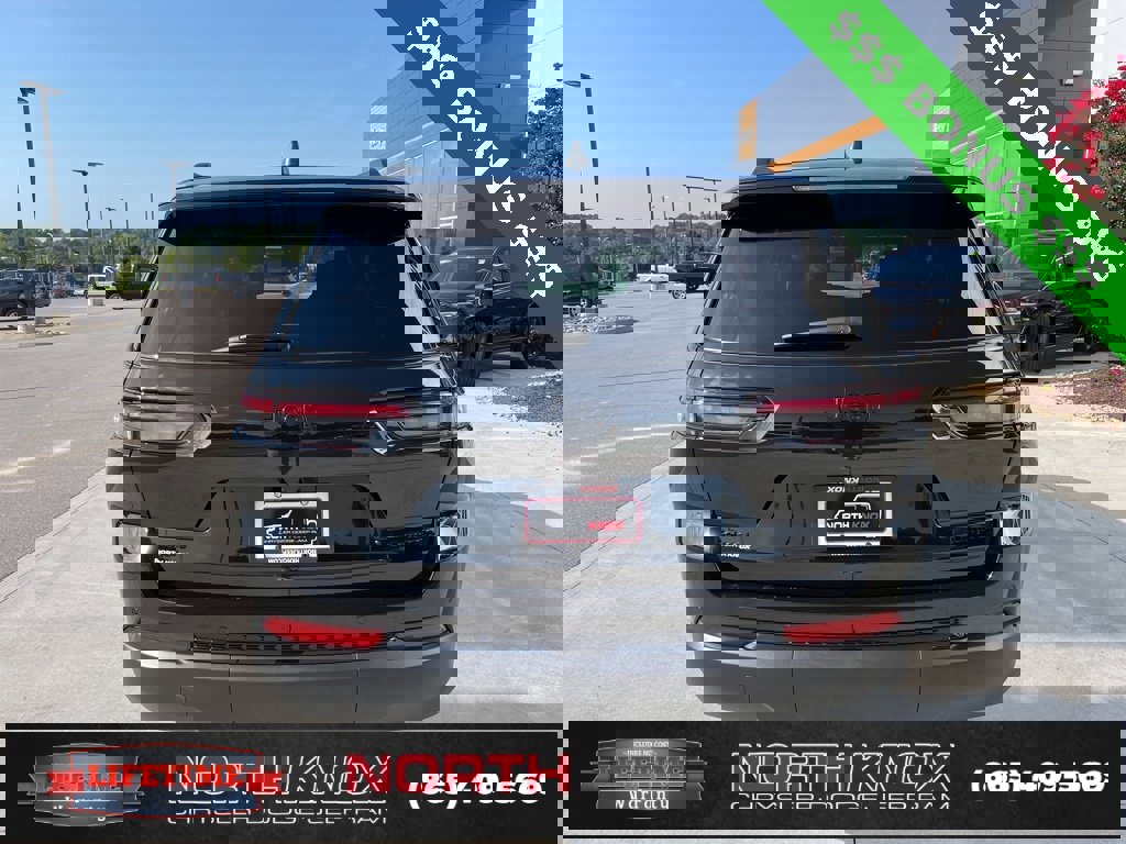 New 2025 Jeep Grand Cherokee L Limited w/ Black Appearance Package image 22