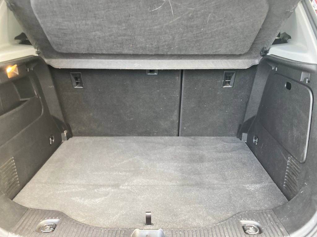 Used 2018 Chevrolet Trax LT w/ LT Convenience Package image 27
