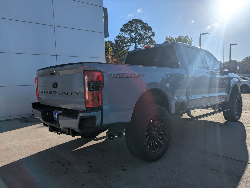 New 2026 Ford F350 Lariat w/ Tremor Off-Road Package AWD/4WD image 5