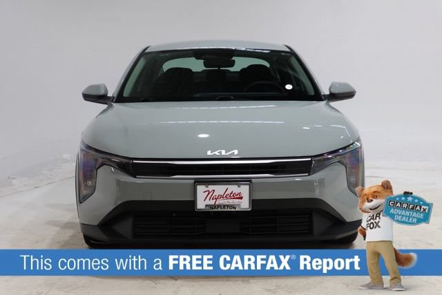Used 2025 Kia K4 FWD image 2