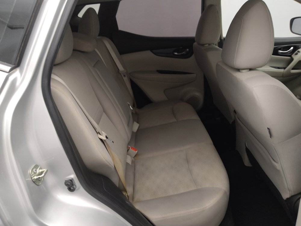 Used 2018 Nissan Rogue Sport SV FWD image 19
