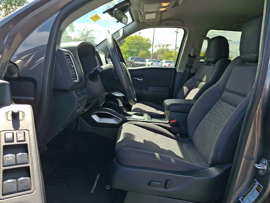 Certified 2024 Nissan Frontier SV w/ Technology Package AWD/4WD image 14
