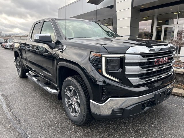New 2026 GMC Sierra 1500 SLE w/ Preferred Package image 1