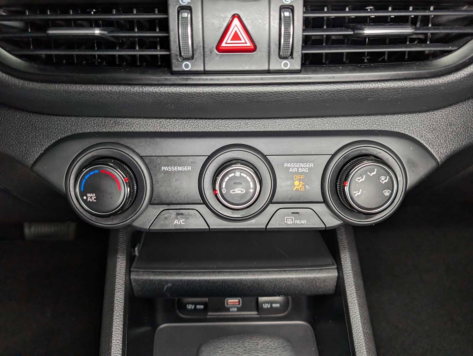 Certified 2023 Kia Forte LXS w/ LXS Technology Package image 28