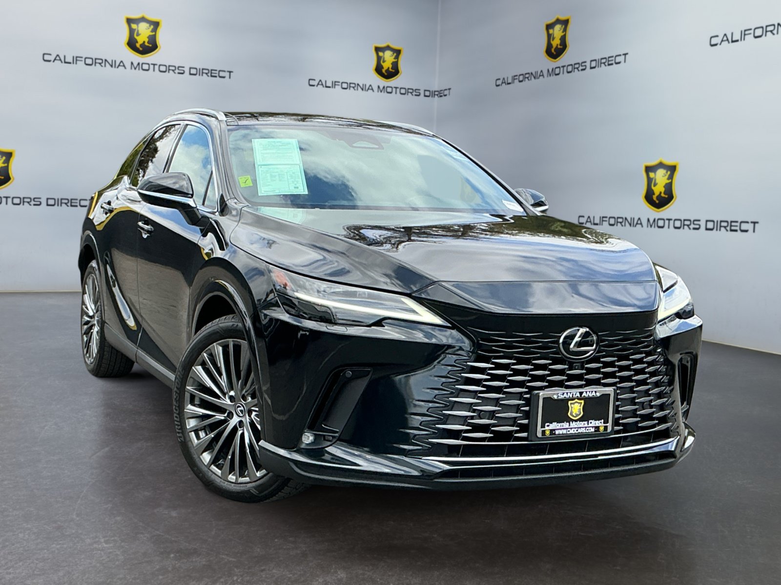 Used 2024 Lexus RX 350 w/ Convenience Package AWD/4WD image 3