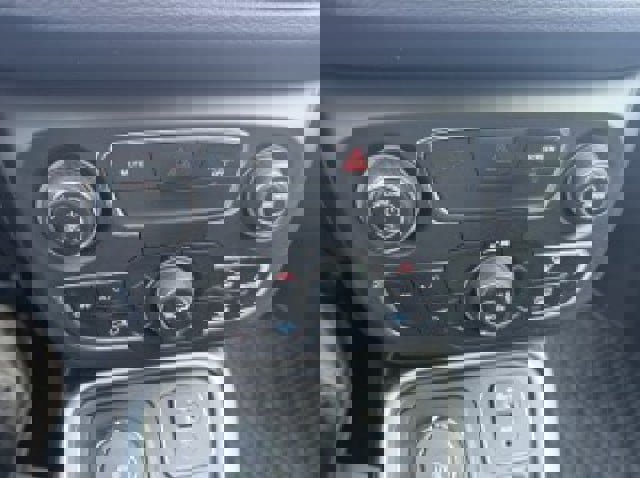 Used 2021 Jeep Compass Latitude w/ Convenience Group image 9