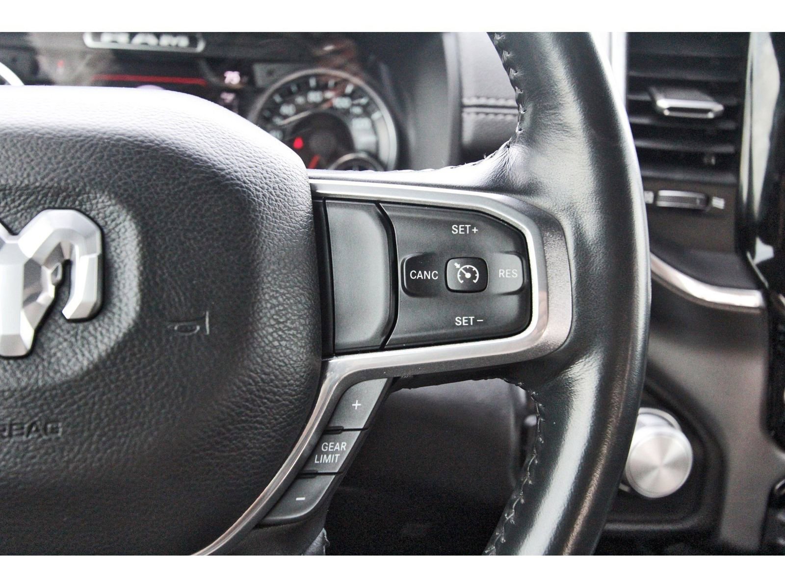 Used 2022 RAM 1500 Laramie image 24