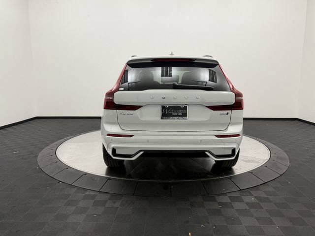 New 2026 Volvo XC60 B5 Core AWD/4WD image 6