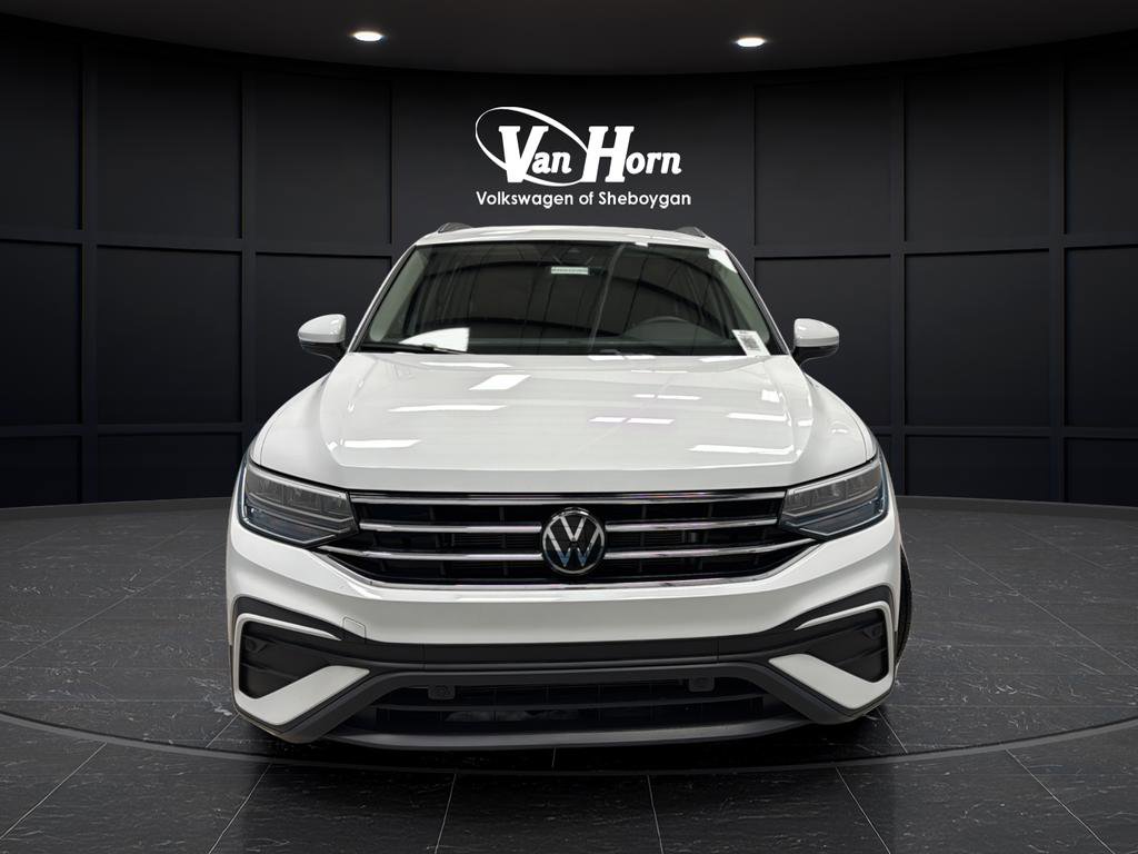 Used 2024 Volkswagen Tiguan S image 2