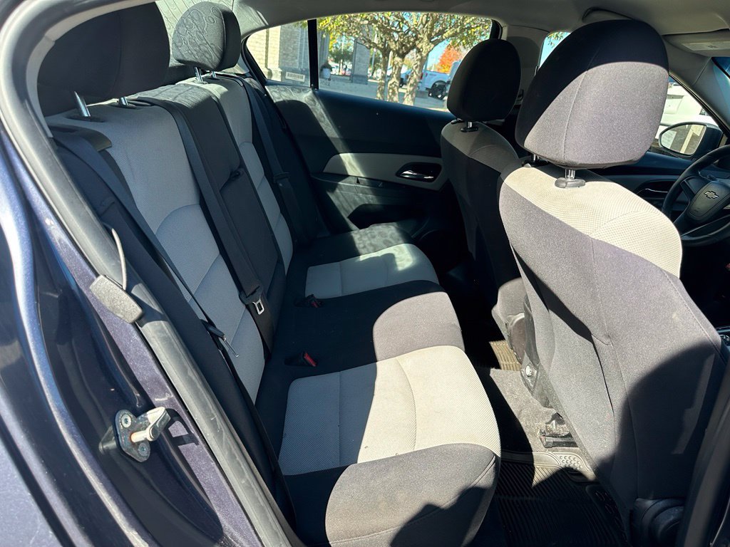 Used 2013 Chevrolet Cruze LS FWD image 24