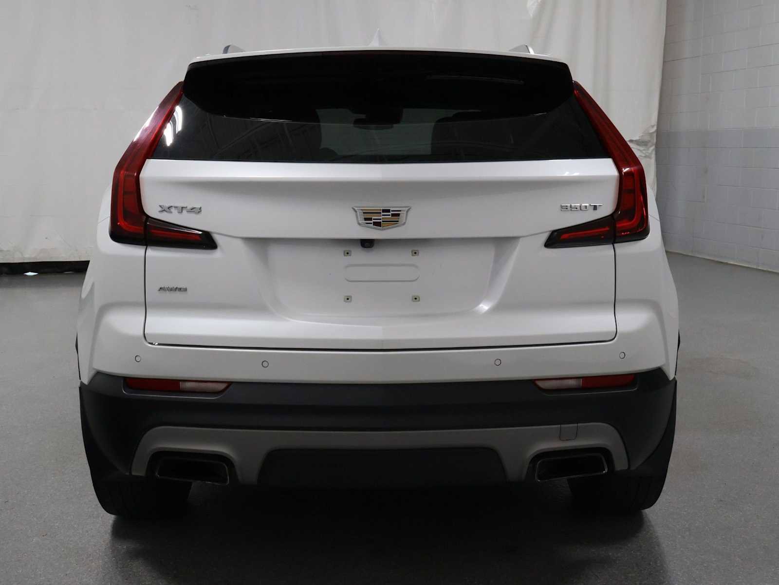 Used 2020 Cadillac XT4 Premium Luxury w/ Cold Weather Package AWD/4WD image 7