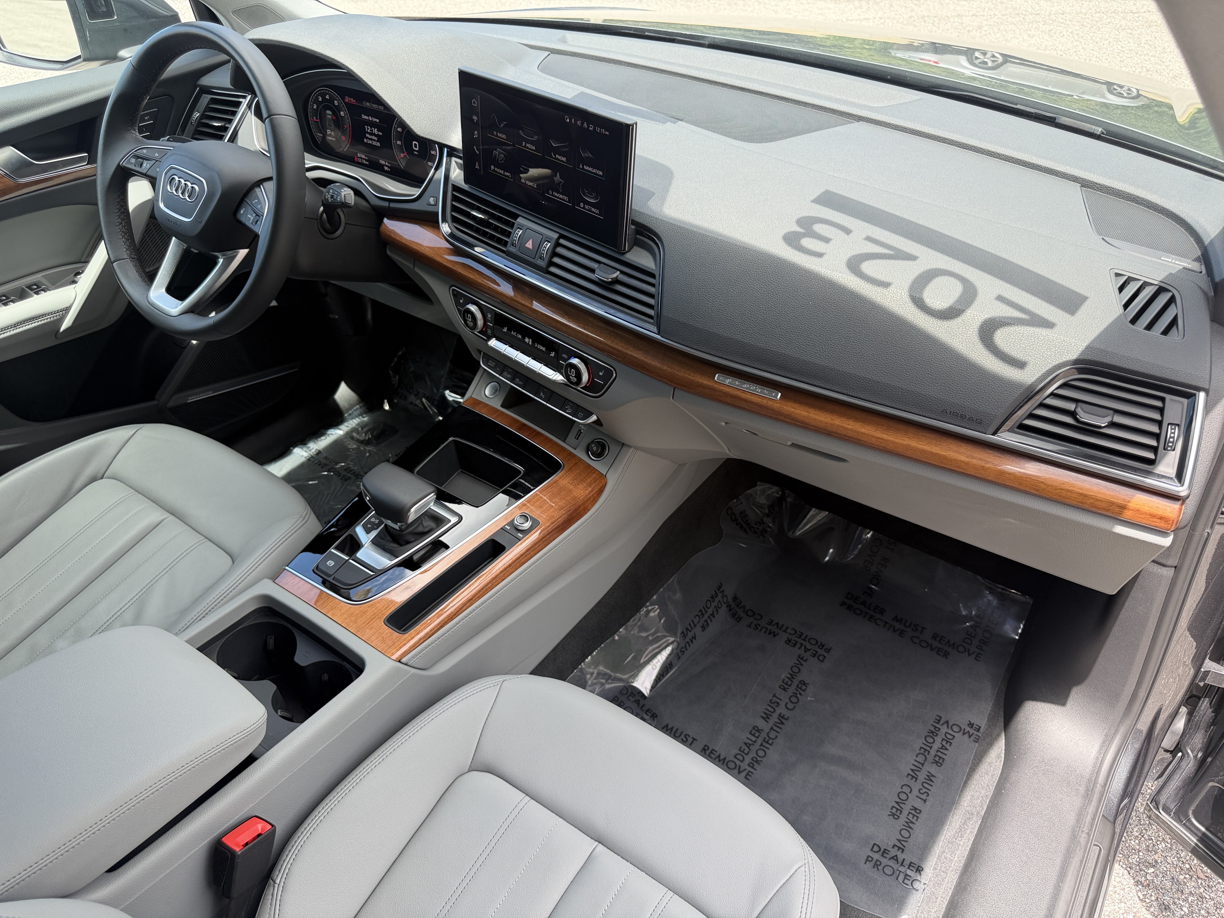 Certified 2023 Audi Q5 2.0T Premium Plus w/ Premium Plus Package AWD/4WD image 13