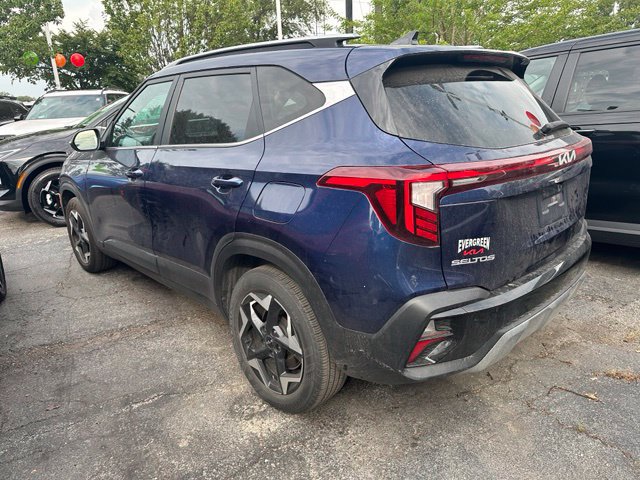 Used 2024 Kia Seltos EX AWD/4WD image 6