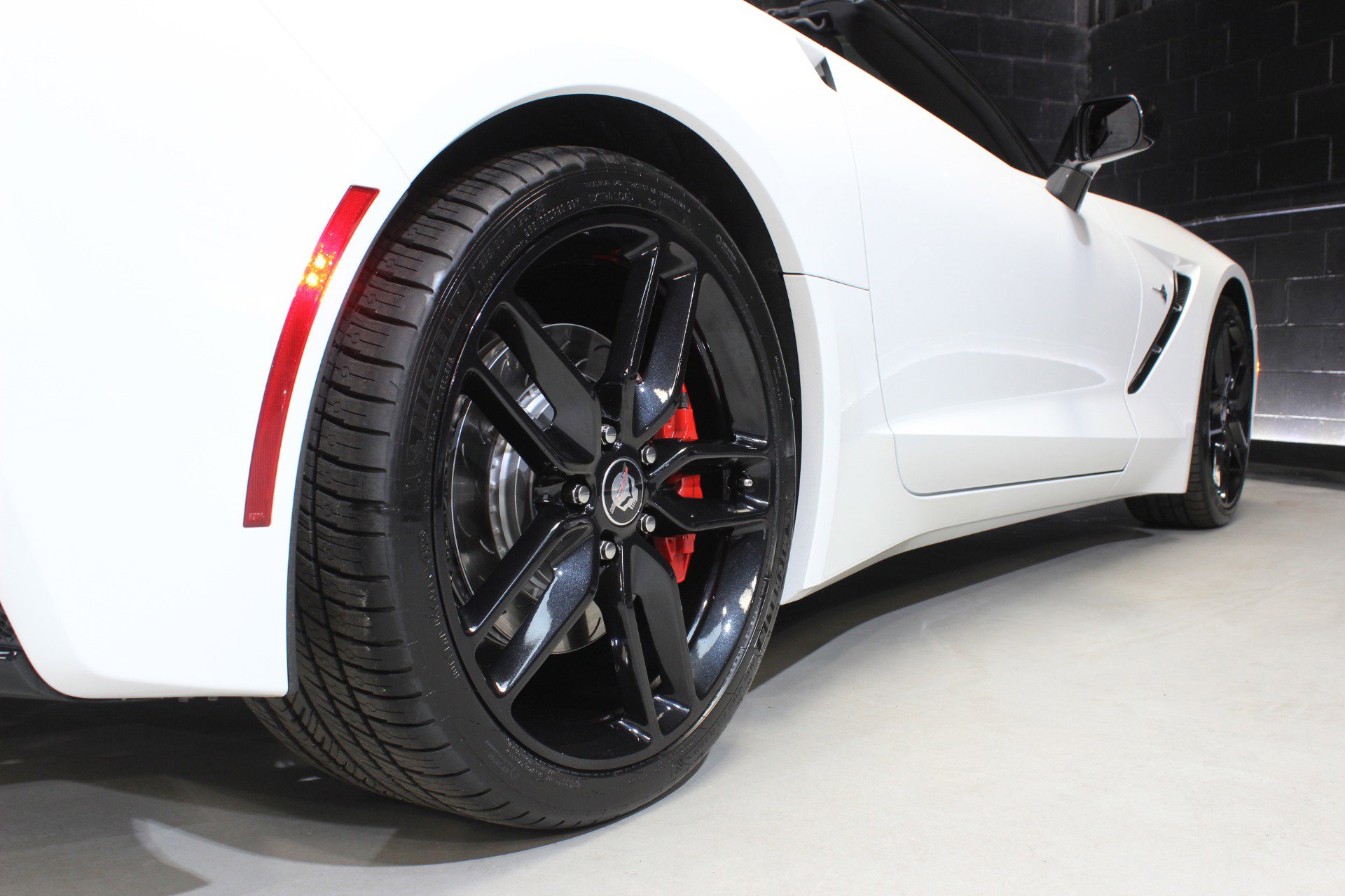 Used 2016 Chevrolet Corvette Stingray Coupe w/ 2LT Preferred Equipment Group RWD image 26