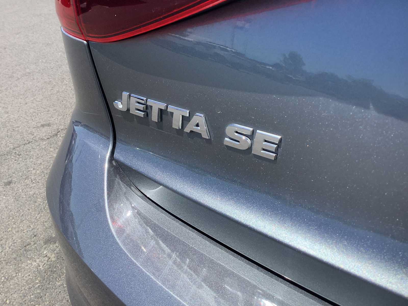 Used 2016 Volkswagen Jetta SE FWD image 6