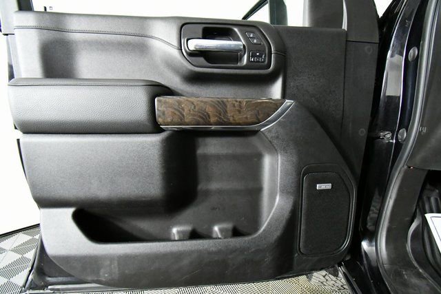 Used 2021 GMC Sierra 3500 Denali w/ Denali Black Diamond Edition image 21