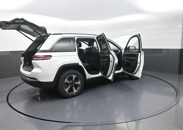 Used 2022 Jeep Grand Cherokee Limited 4xe AWD/4WD image 36