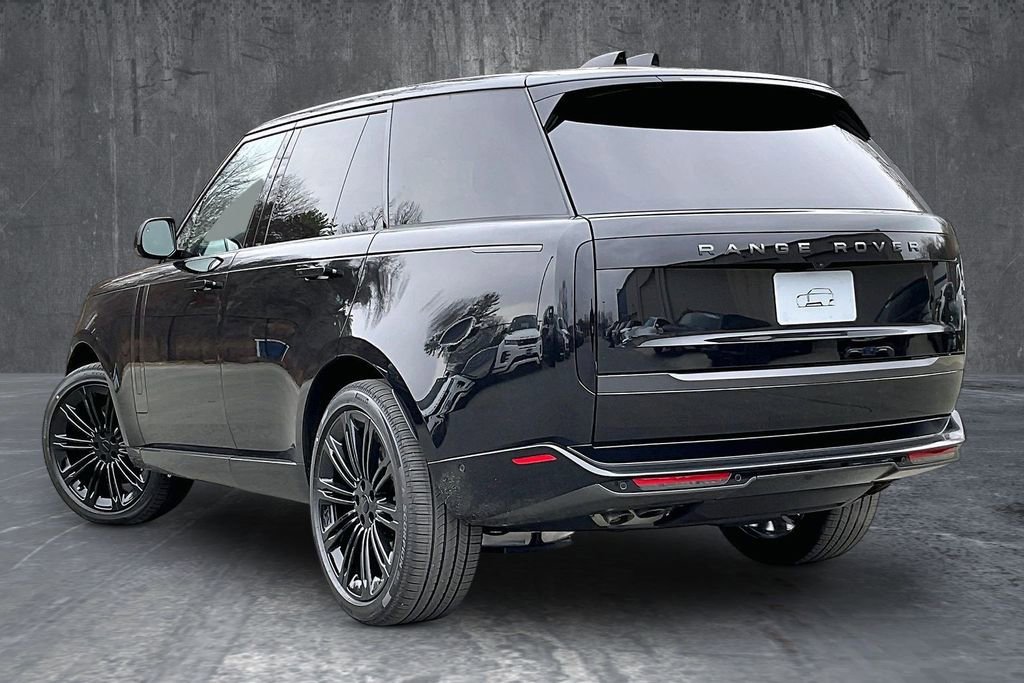 New 2026 Land Rover Range Rover SE image 3