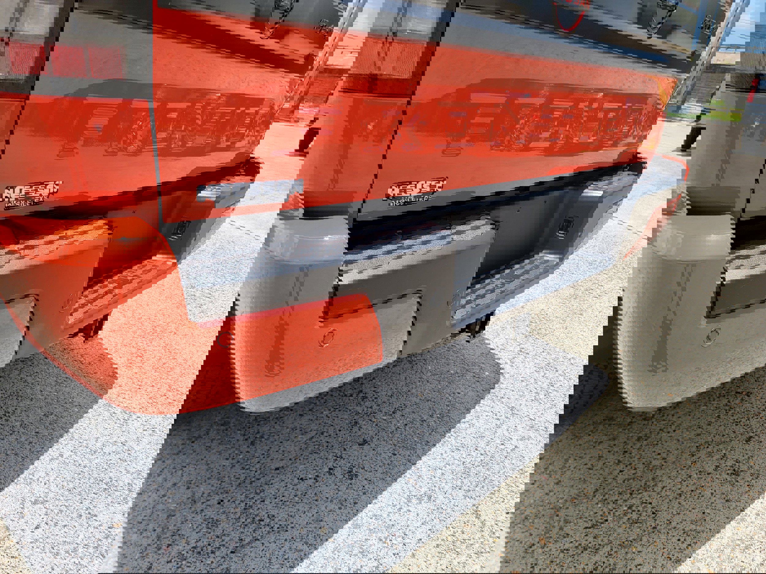 Used 2025 Nissan Frontier PRO-4X w/ Pro Convenience Package image 38