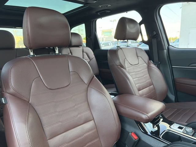 Certified 2024 Kia Telluride SX Prestige AWD/4WD image 36