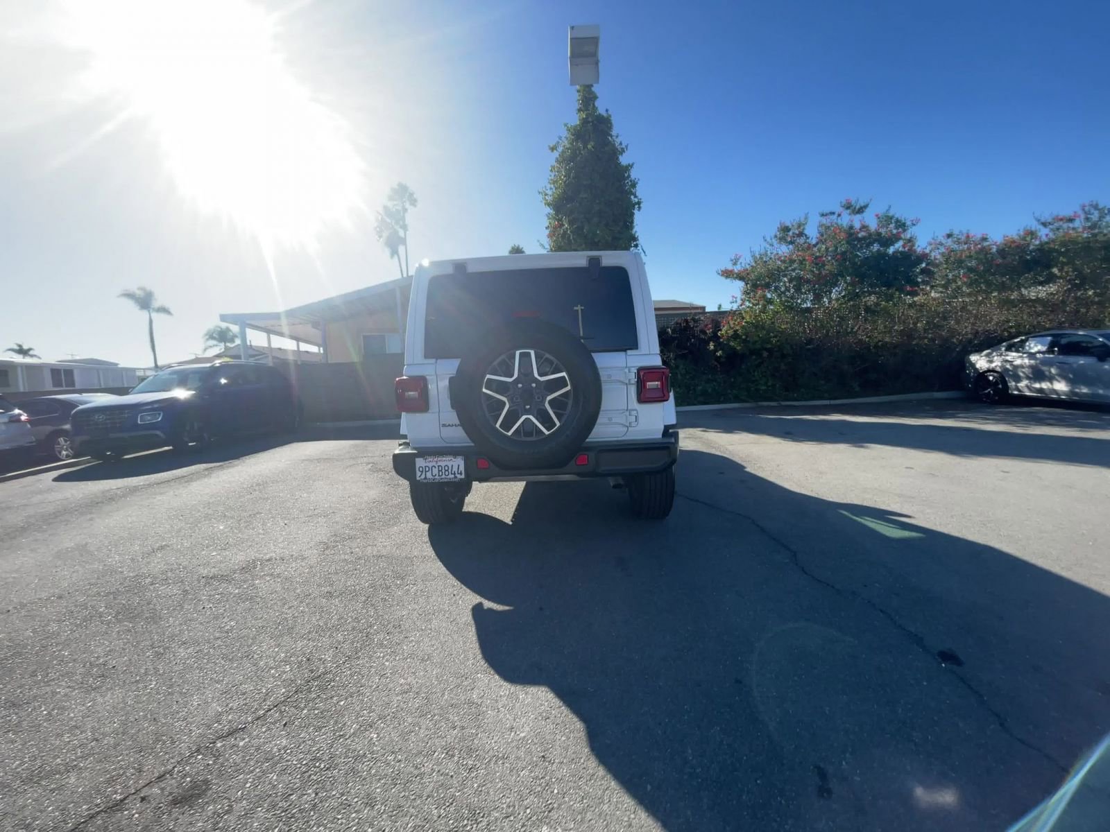 Used 2025 Jeep Wrangler Sahara image 16