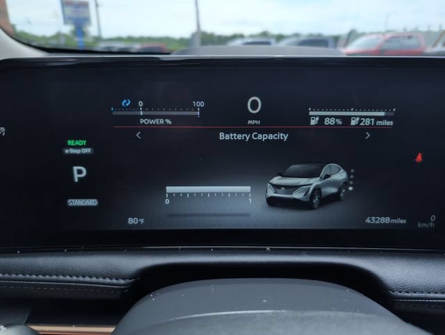 Used 2023 Nissan Ariya AWD image 16