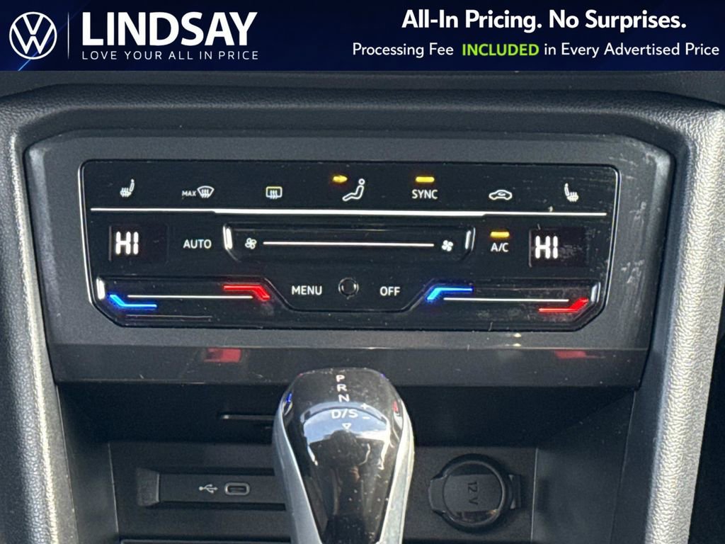 Used 2024 Volkswagen Tiguan SE R-Line AWD/4WD image 16