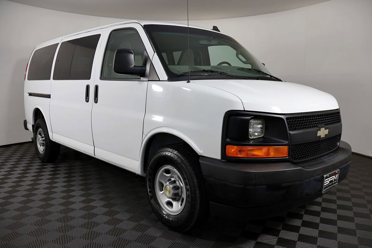 Used 2017 Chevrolet Express 2500 LS RWD image 6