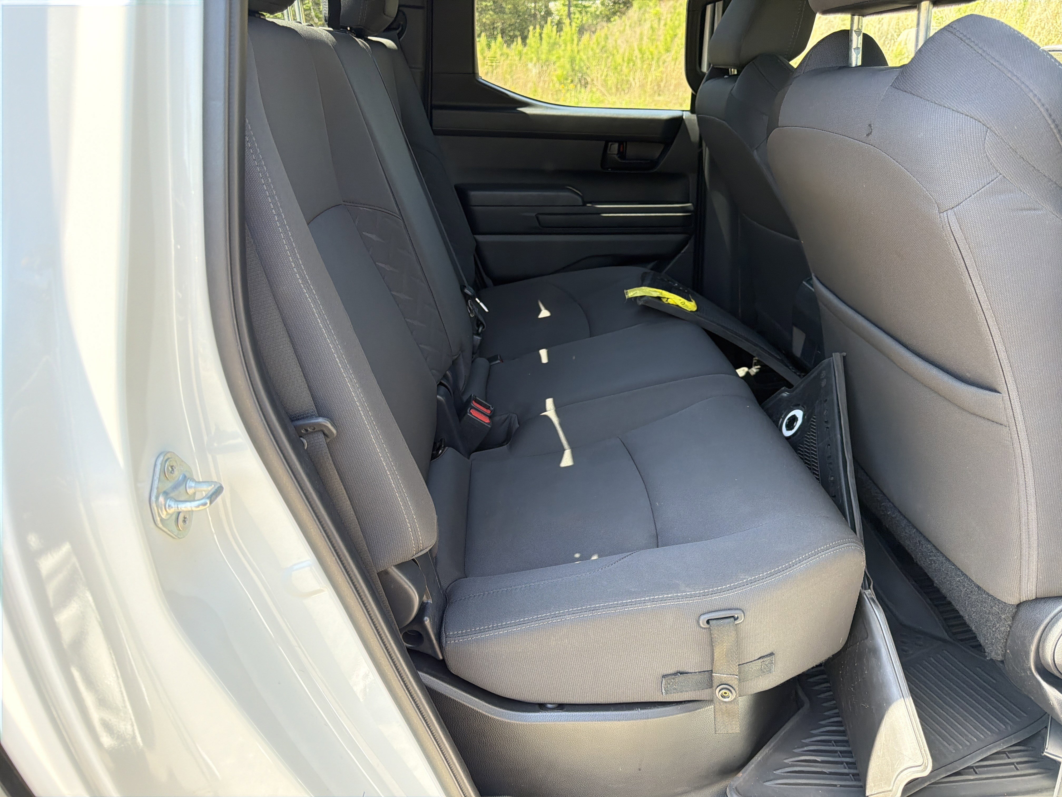 Used 2025 Toyota Tacoma SR5 AWD/4WD image 15