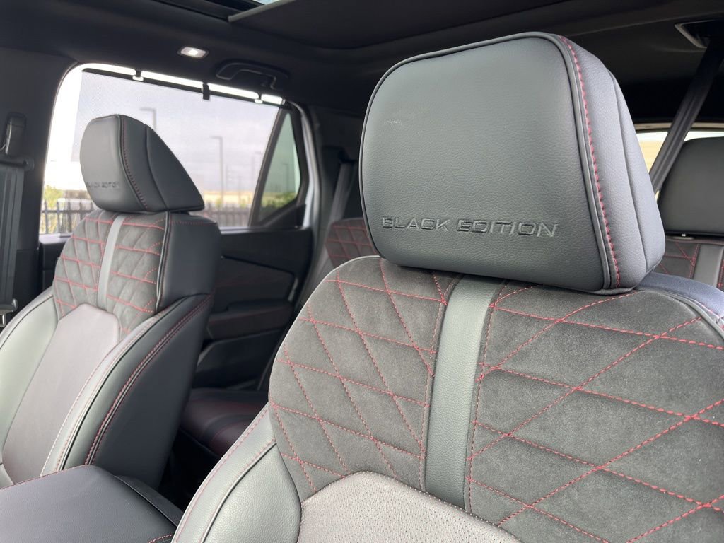 Certified 2026 Honda Pilot Black Edition image 23