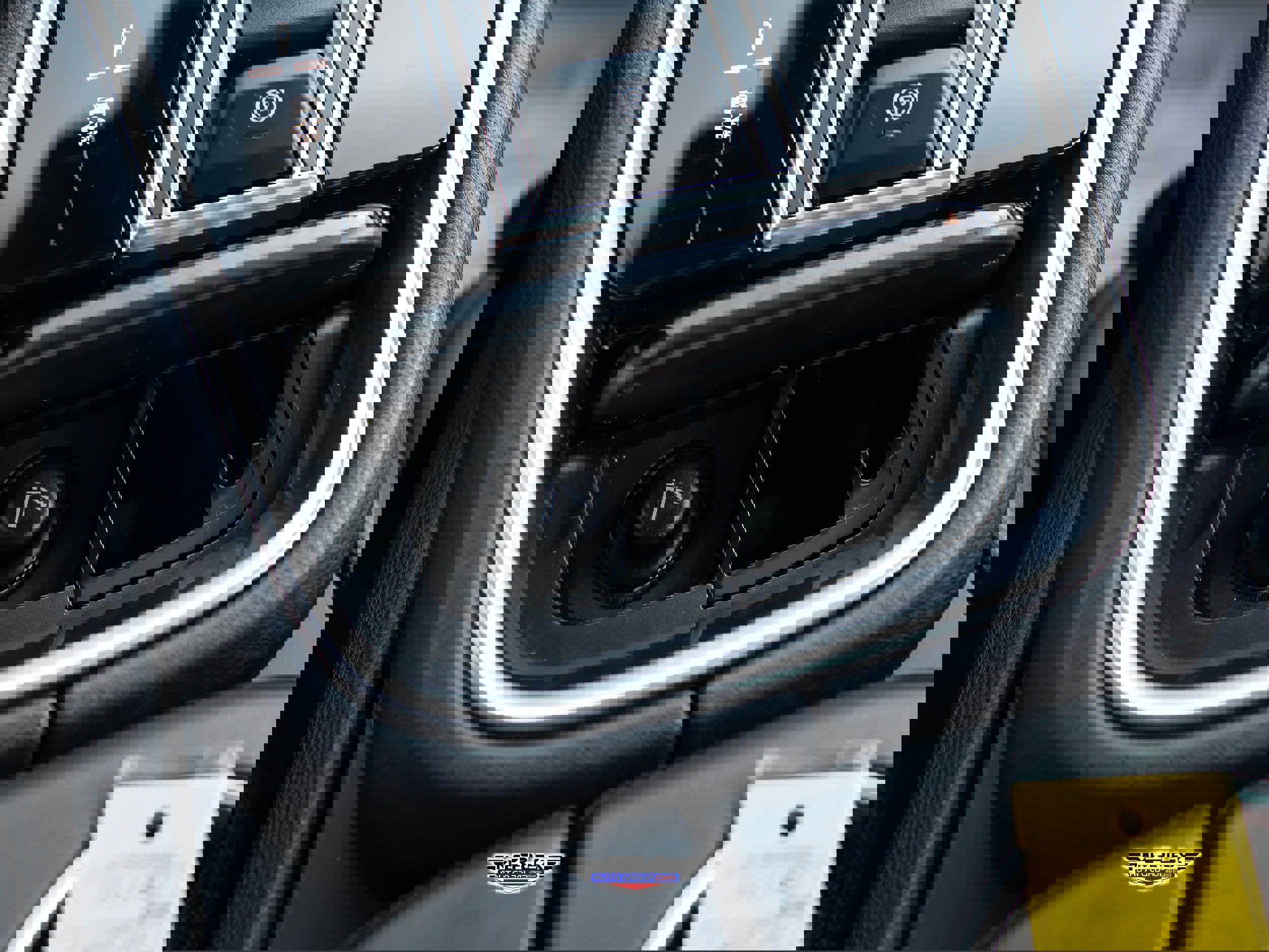 Used 2018 Porsche Panamera 4S image 40